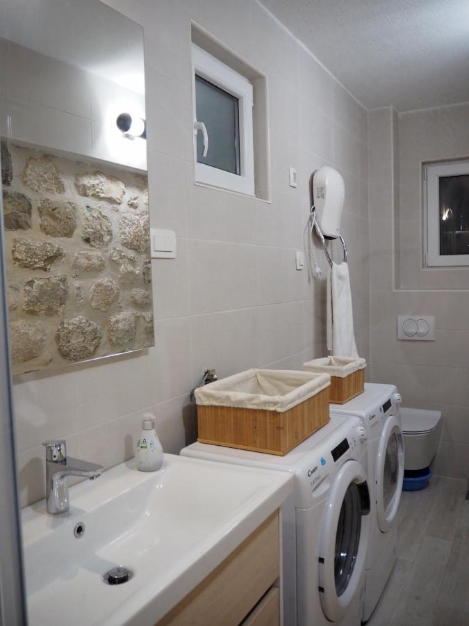 Romantic Stone House By The Sea **** Kotor Bagian luar foto