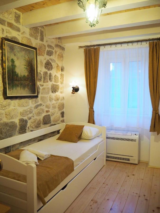 Romantic Stone House By The Sea **** Kotor Bagian luar foto