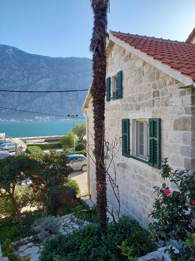 Romantic Stone House By The Sea **** Kotor Bagian luar foto