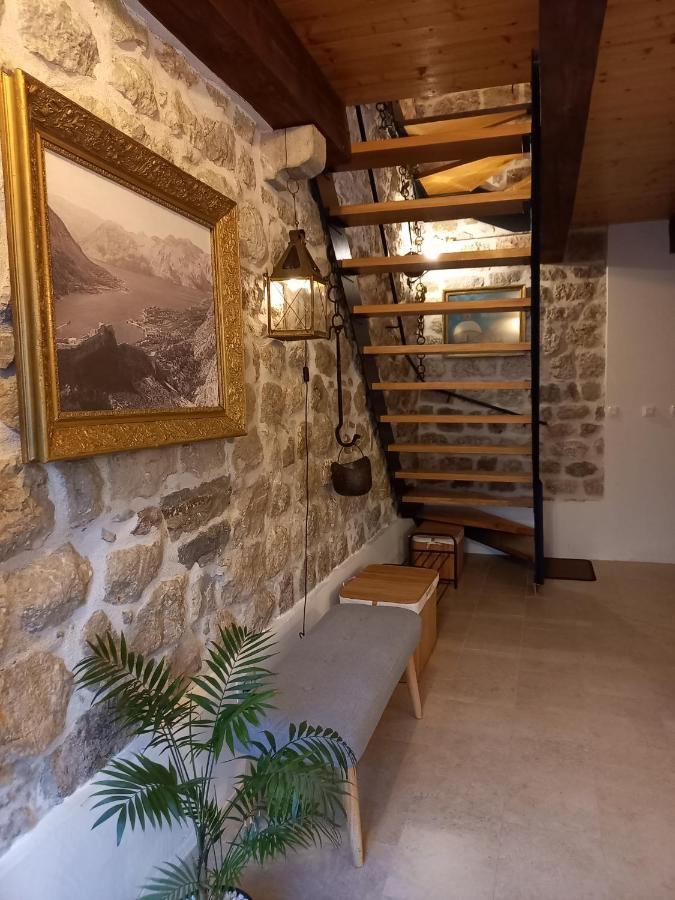 Romantic Stone House By The Sea **** Kotor Bagian luar foto